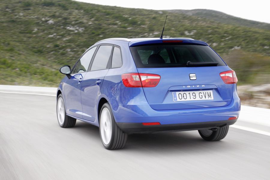  Seat Ibiza ST 2010 года  (фото 52 из 102)